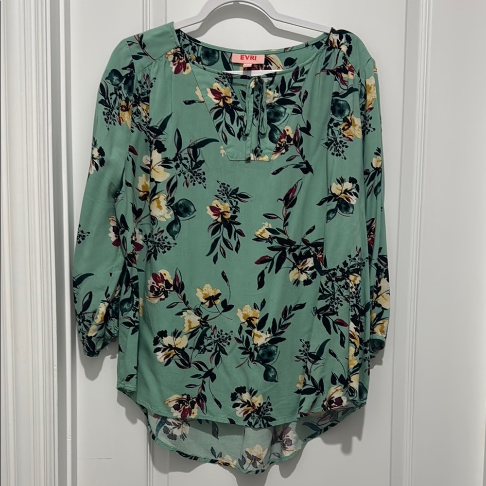EVRI Women's Green Floral Blouse - 0x